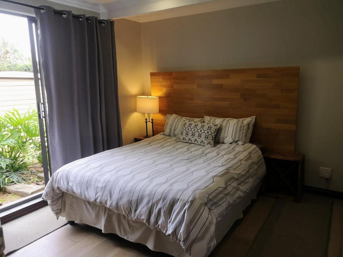 Rest-A-While Guest House - Pretoria-Noord Dış mekan fotoğraf