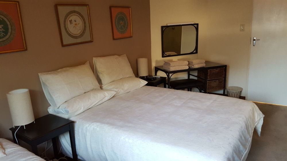 Rest-A-While Guest House - Pretoria-Noord Dış mekan fotoğraf