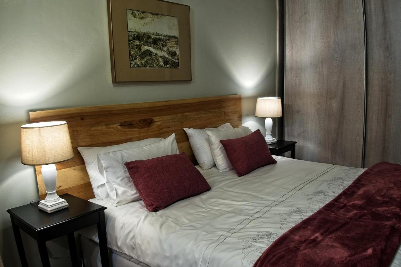 Rest-A-While Guest House - Pretoria-Noord Dış mekan fotoğraf