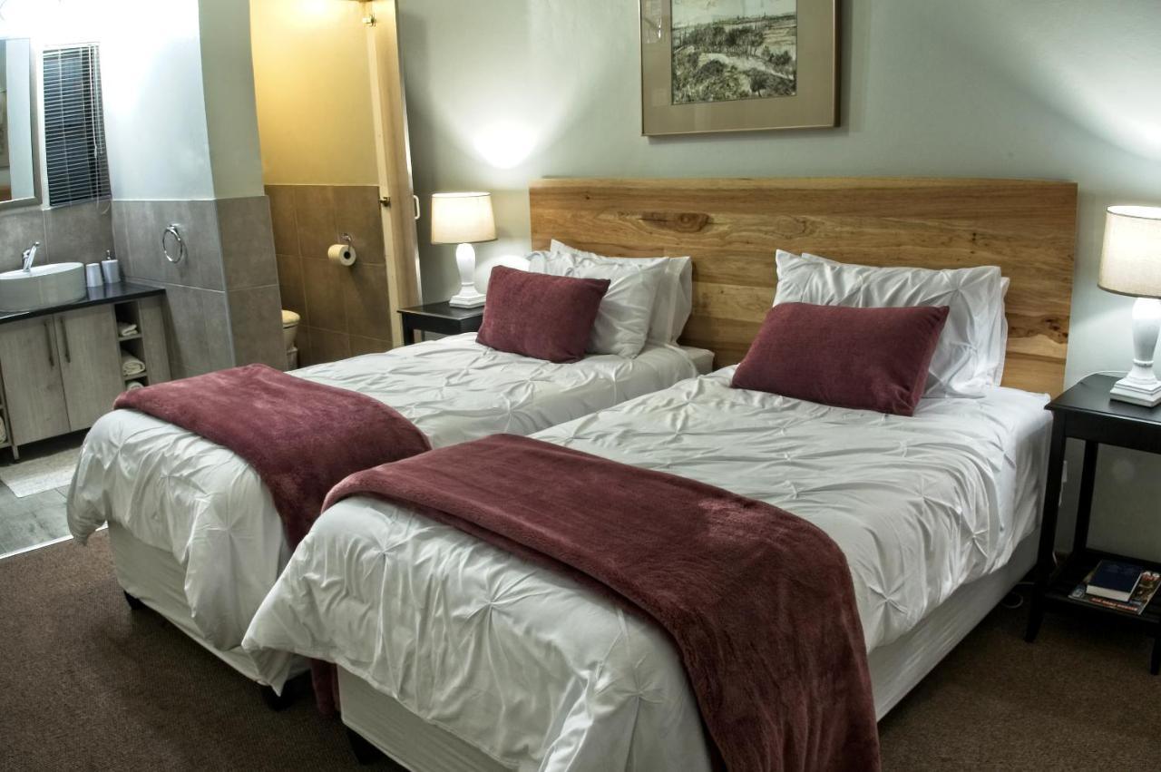 Rest-A-While Guest House - Pretoria-Noord Dış mekan fotoğraf