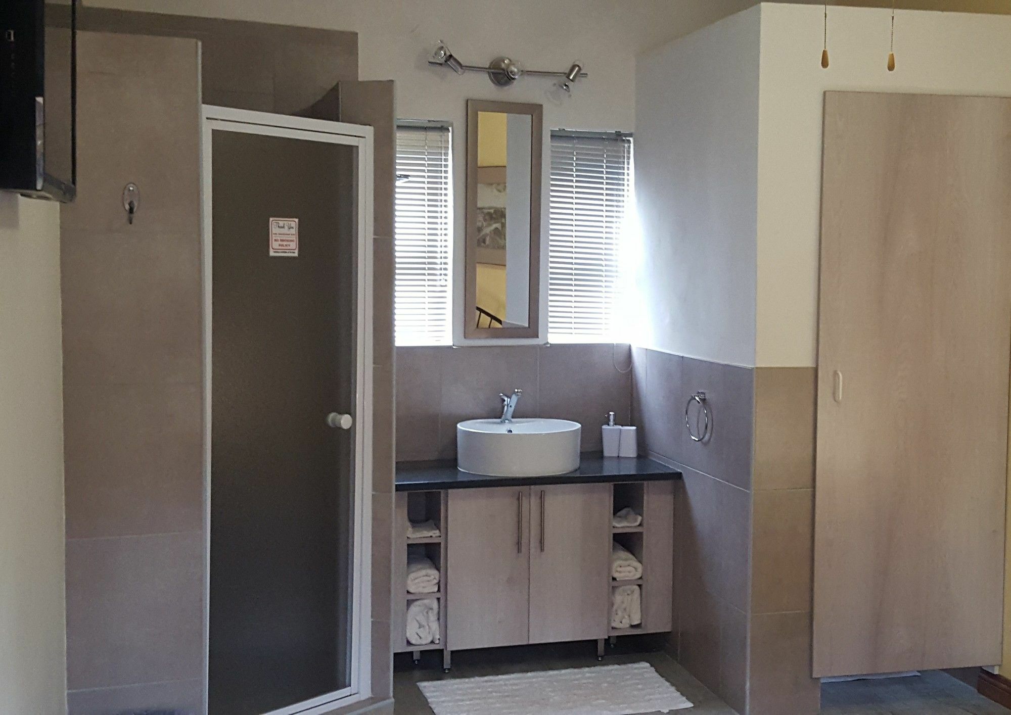 Rest-A-While Guest House - Pretoria-Noord Dış mekan fotoğraf