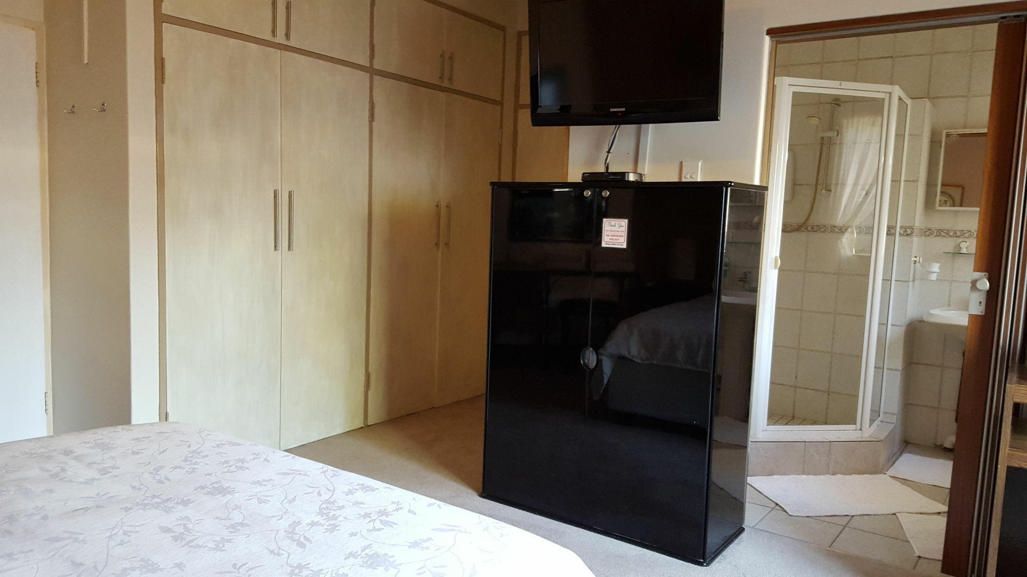 Rest-A-While Guest House - Pretoria-Noord Dış mekan fotoğraf