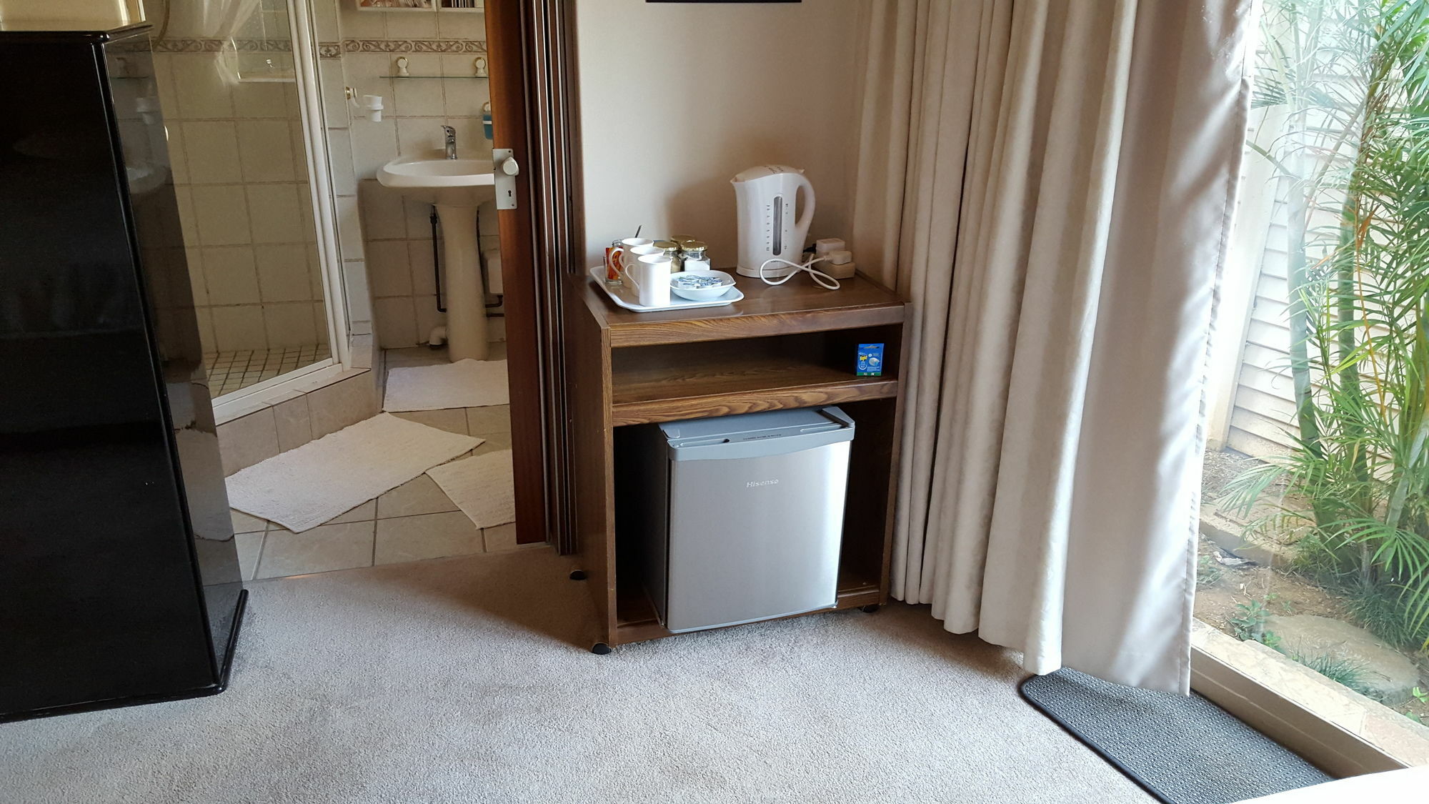Rest-A-While Guest House - Pretoria-Noord Dış mekan fotoğraf