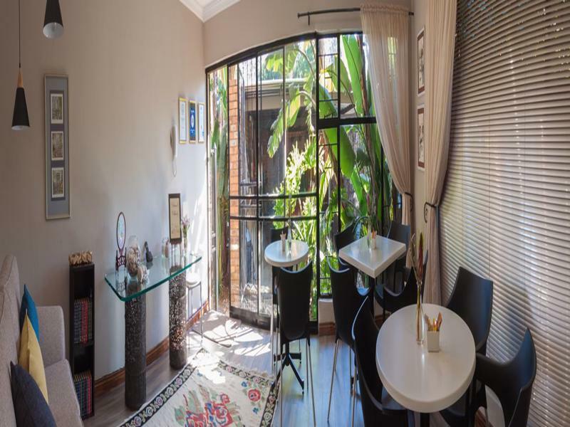 Rest-A-While Guest House - Pretoria-Noord Dış mekan fotoğraf